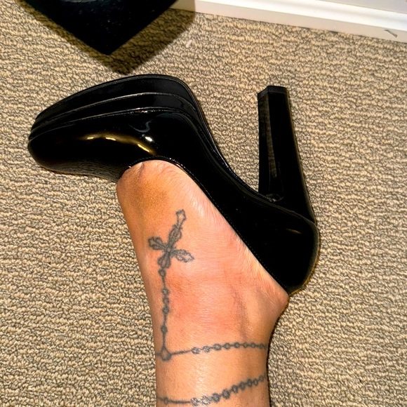 Flexi real leather patent leather made in Mexico size 5 ladies pump NWT not worn - Picture 1 of 5